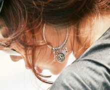 标准女人面相好痣图解