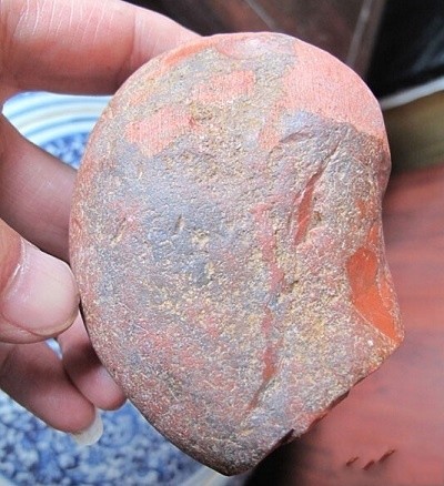 南红玛瑙伴生石矿乌石