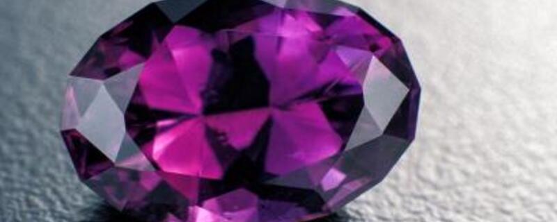 【水晶百科】紫水晶适合什么生肖带？这几个生肖是绝配