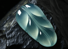 【翡翠百科】玻璃种翡翠的特征 玻璃种翡翠手镯的几种鉴别方法